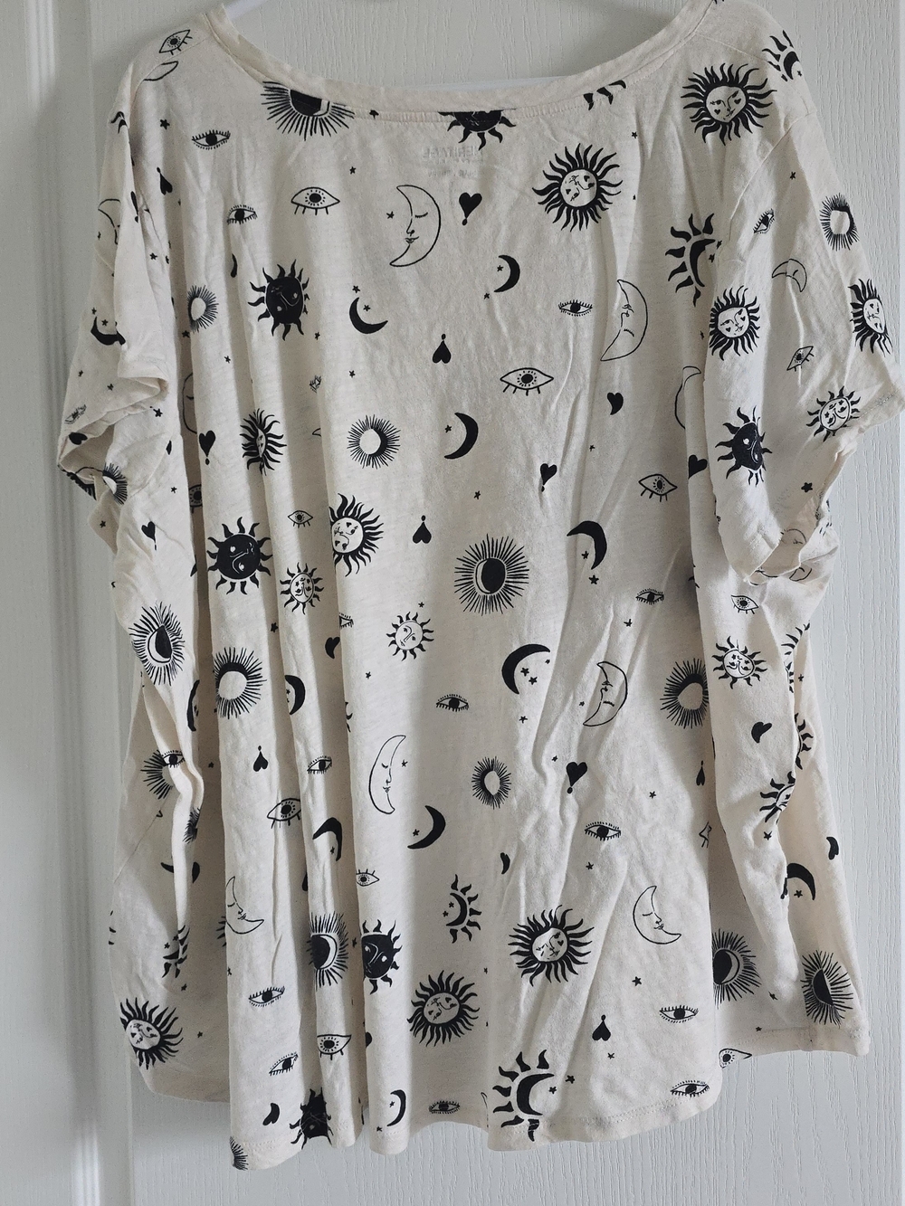 torrid Cream V‑Neck Tee with Black Celestial Print - Picture 2 of 6